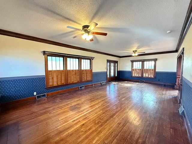 400 S Main Street, El Dorado Springs, MO 64744