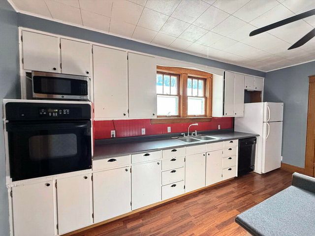 400 S Main Street, El Dorado Springs, MO 64744