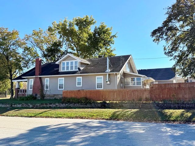 400 S Main Street, El Dorado Springs, MO 64744