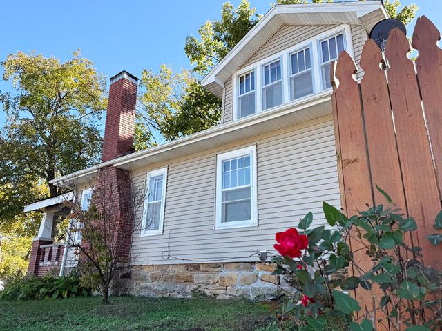 400 S Main Street, El Dorado Springs, MO 64744