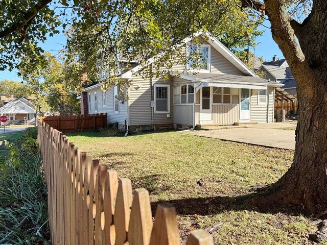 400 S Main Street, El Dorado Springs, MO 64744