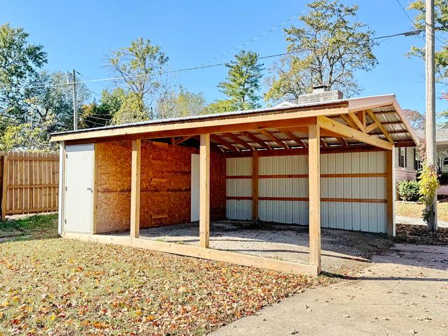 400 S Main Street, El Dorado Springs, MO 64744