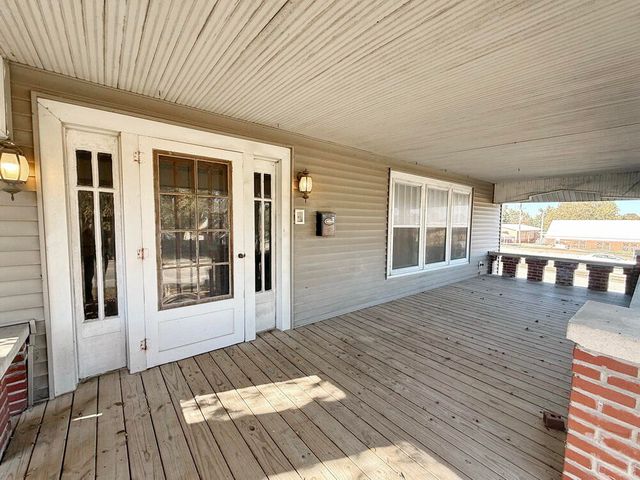 400 S Main Street, El Dorado Springs, MO 64744