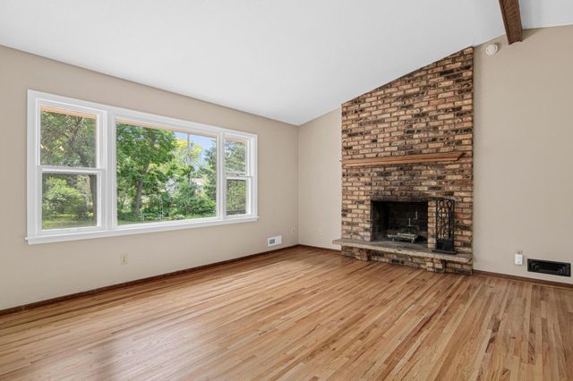 3225 Lanewood Lane N, Plymouth, MN 55447