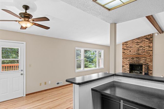 3225 Lanewood Lane N, Plymouth, MN 55447