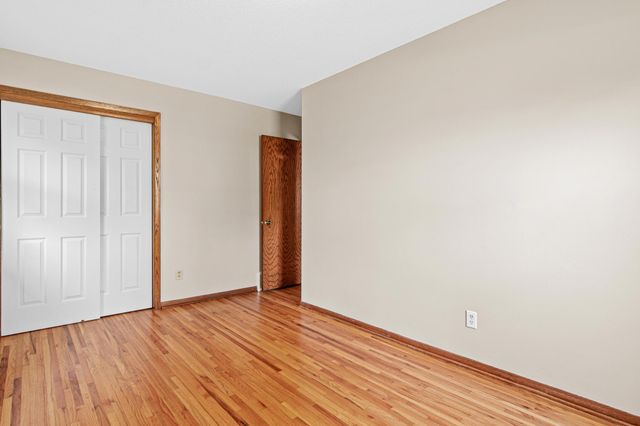 3225 Lanewood Lane N, Plymouth, MN 55447