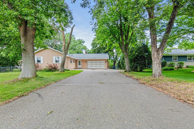 3225 Lanewood Lane N, Plymouth, MN 55447