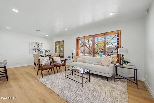 1538 W OCOTILLO Road, Phoenix, AZ 85015
