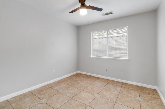 3904 Gatesville Ave, Modesto, CA 95357