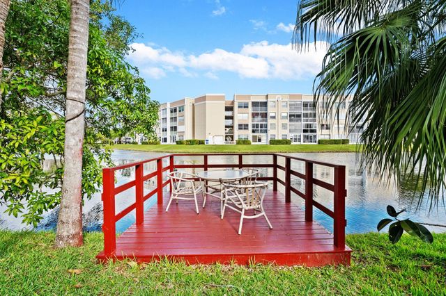 10331 NW 24th Ct, Sunrise, FL 33322