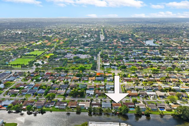 10331 NW 24th Ct, Sunrise, FL 33322