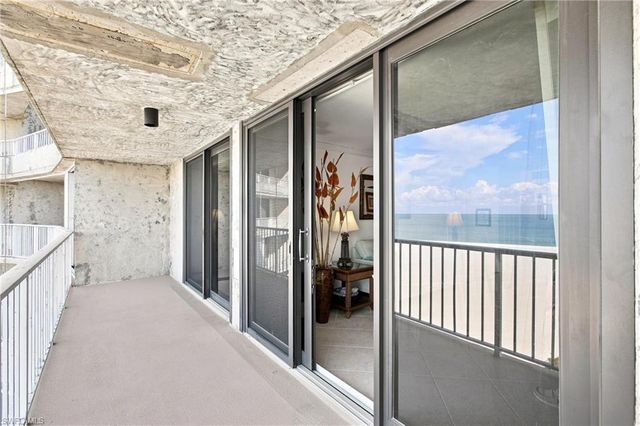 260 Seaview CT 1805, Marco Island, FL 34145