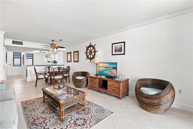 260 Seaview CT 1805, Marco Island, FL 34145