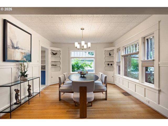 775 W 11th Ave, Eugene, OR 97402