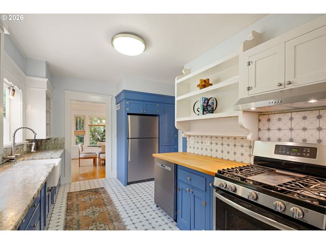 775 W 11th Ave, Eugene, OR 97402