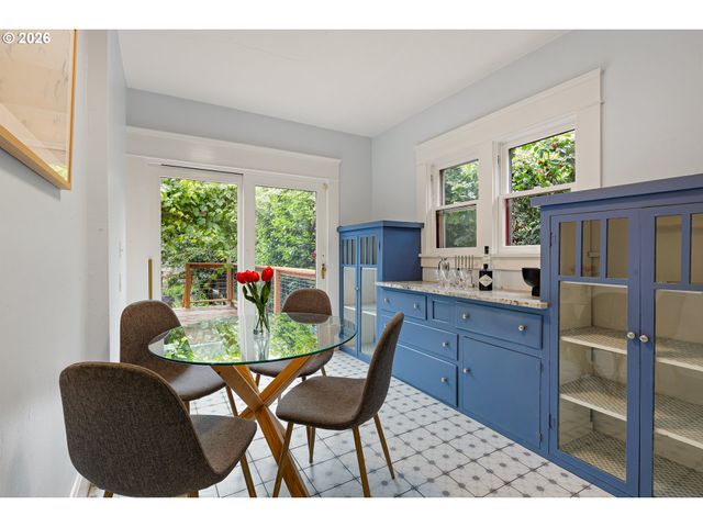 775 W 11th Ave, Eugene, OR 97402