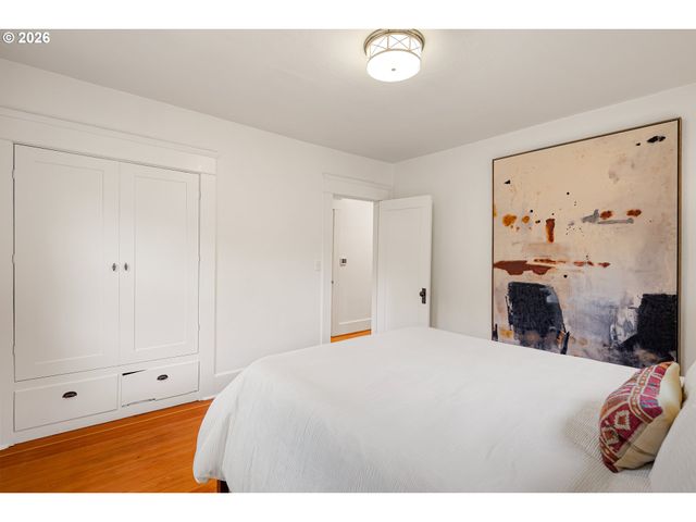 775 W 11th Ave, Eugene, OR 97402
