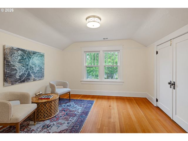 775 W 11th Ave, Eugene, OR 97402