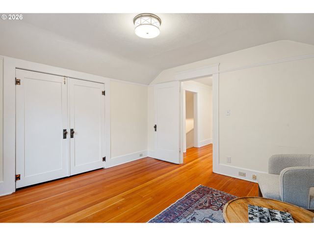 775 W 11th Ave, Eugene, OR 97402