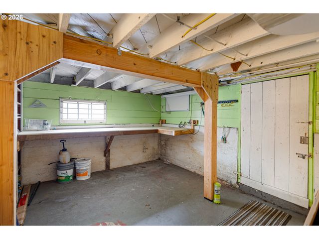 775 W 11th Ave, Eugene, OR 97402