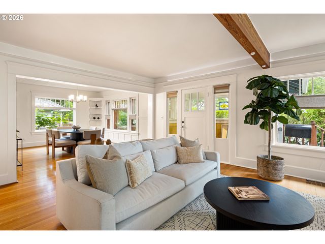 775 W 11th Ave, Eugene, OR 97402
