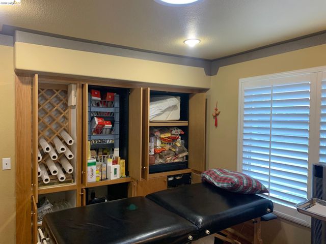 2 Belshaw St, Antioch, CA 94509