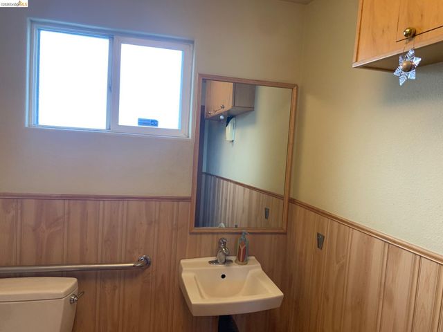 2 Belshaw St, Antioch, CA 94509