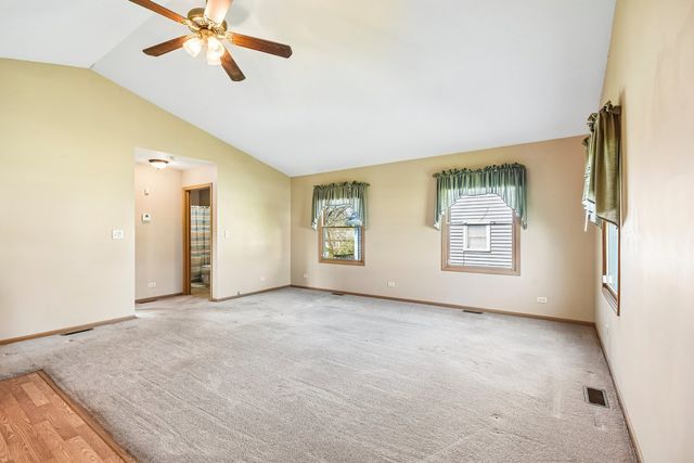 407 Fairfield Drive, Island Lake, IL 60042