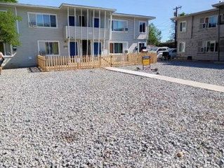 565 Denslowe Drive, Reno, NV 89512