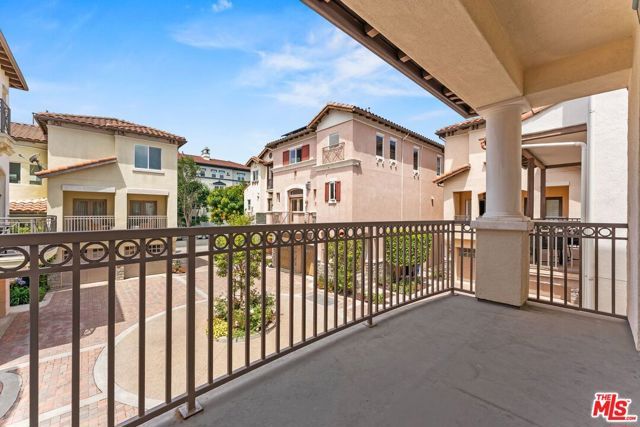 5738 Celedon, Los Angeles, CA 90094