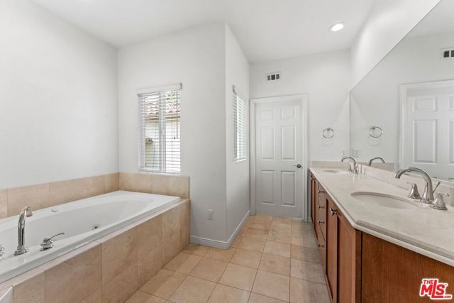 5738 Celedon, Los Angeles, CA 90094
