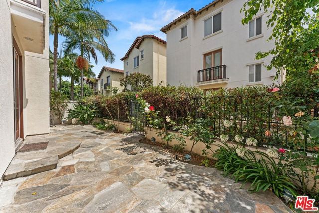5738 Celedon, Los Angeles, CA 90094