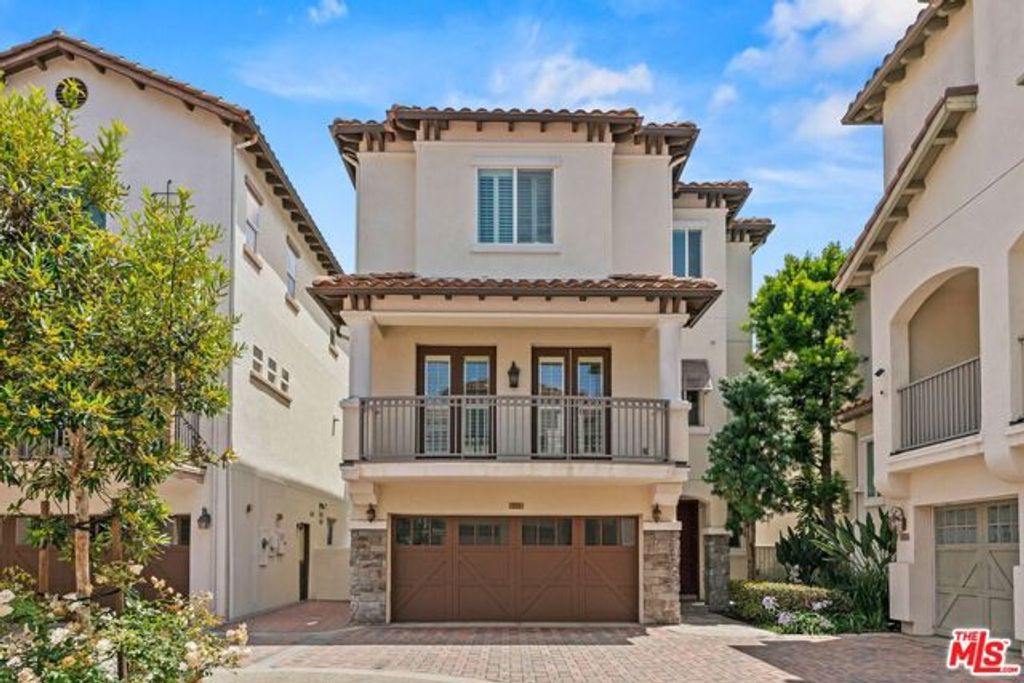 5738 Celedon, Los Angeles, CA 90094