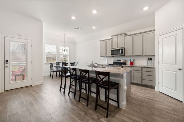 10117 Table Bluff Street, Aubrey, TX 76227