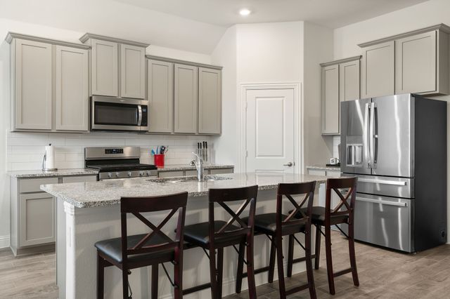 10117 Table Bluff Street, Aubrey, TX 76227