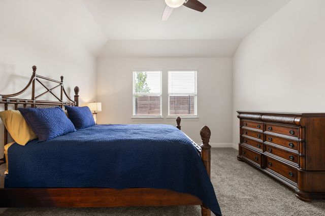 10117 Table Bluff Street, Aubrey, TX 76227