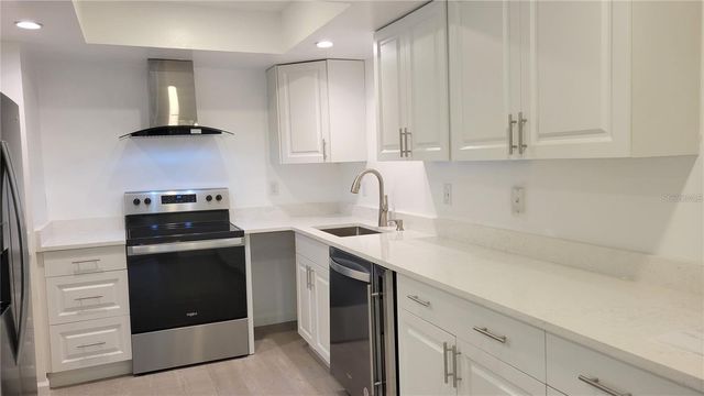 5368 ROYAL PALM AVENUE 5368, Sarasota, FL 34234