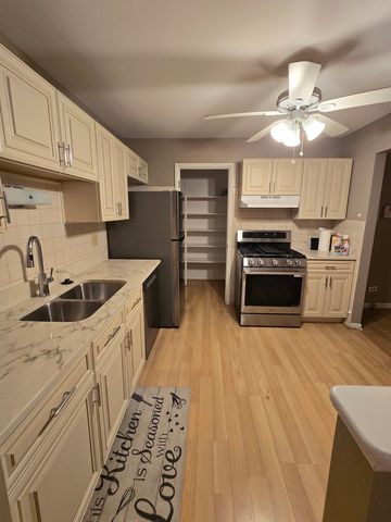 314 Silverwood Court B1, Schaumburg, IL 60193