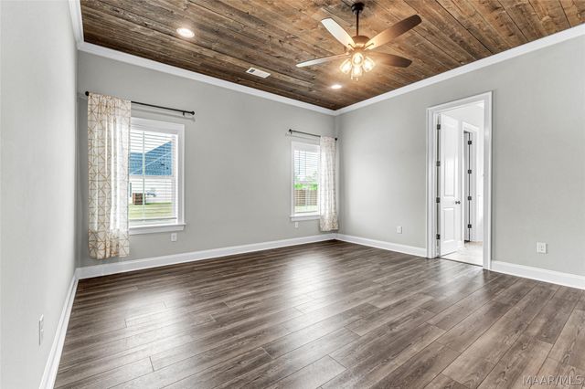 526 Midland Drive, Wetumpka, AL 36093