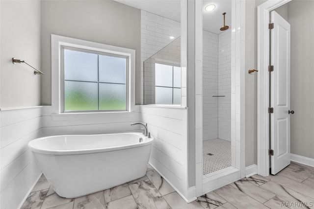 526 Midland Drive, Wetumpka, AL 36093