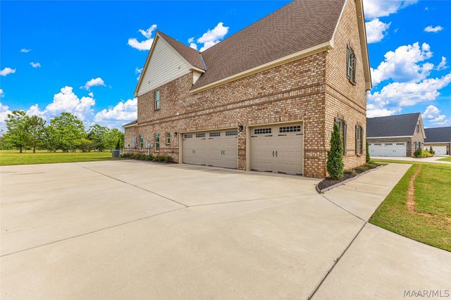 526 Midland Drive, Wetumpka, AL 36093