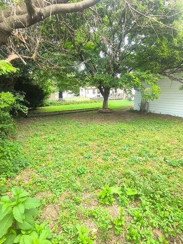 9822 Meade Avenue, Oak Lawn, IL 60453