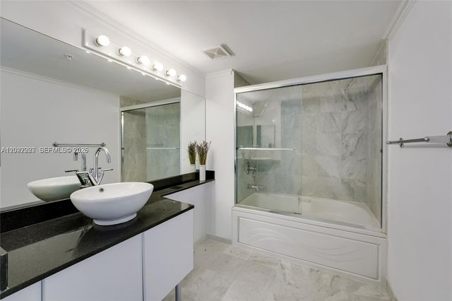 31 SE 5th St 3306, Miami, FL 33131
