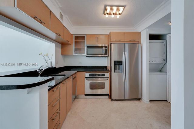 31 SE 5th St 3306, Miami, FL 33131
