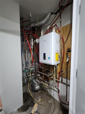 225 S 11th Avenue, Mount Vernon, NY 10550