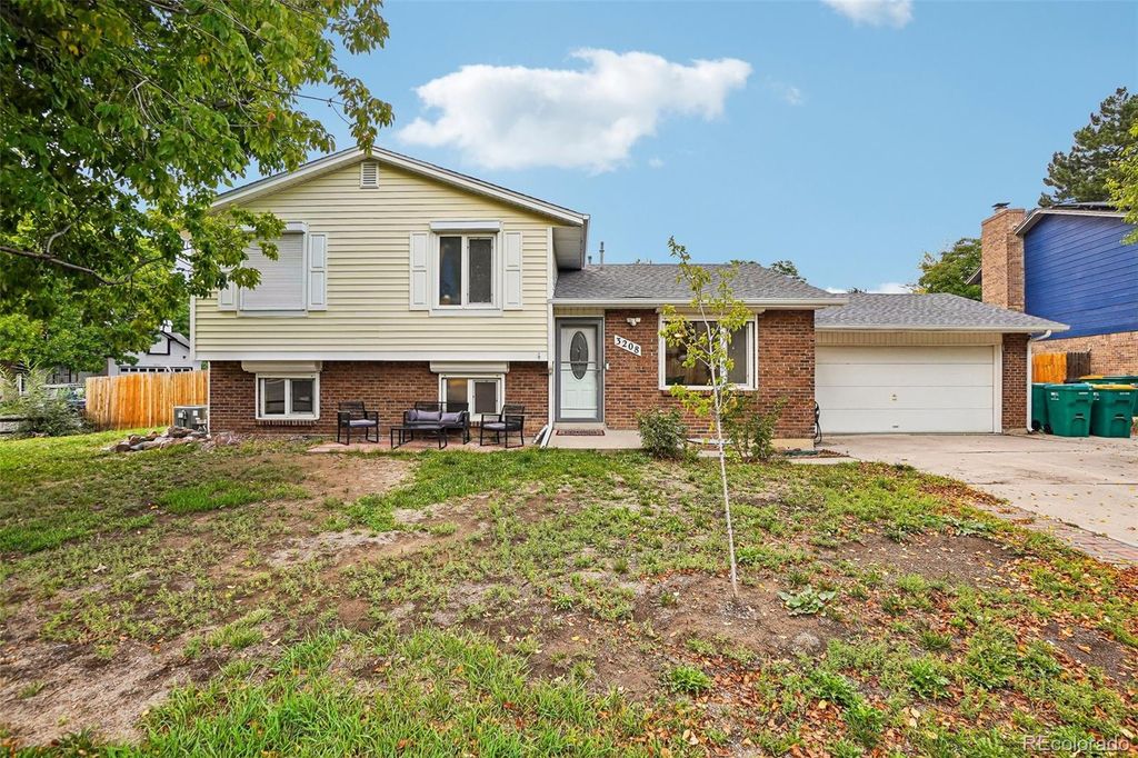 3208 S Ensenada Way, Aurora, CO 80013