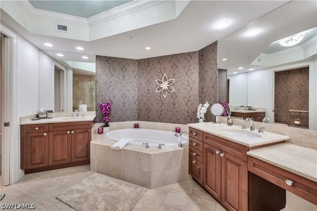 23850 Via Italia CIR 404, Estero, FL 34134