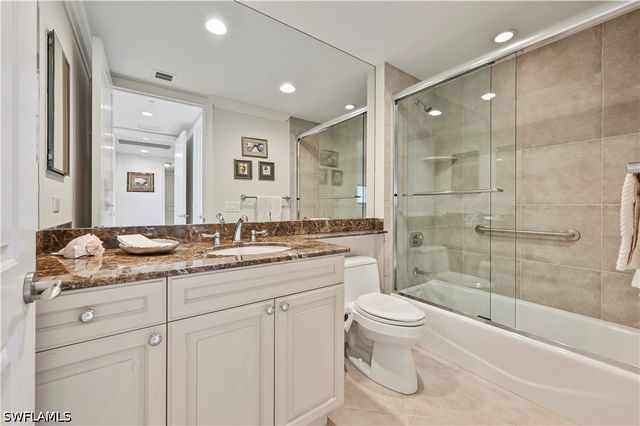 23850 Via Italia CIR 404, Estero, FL 34134
