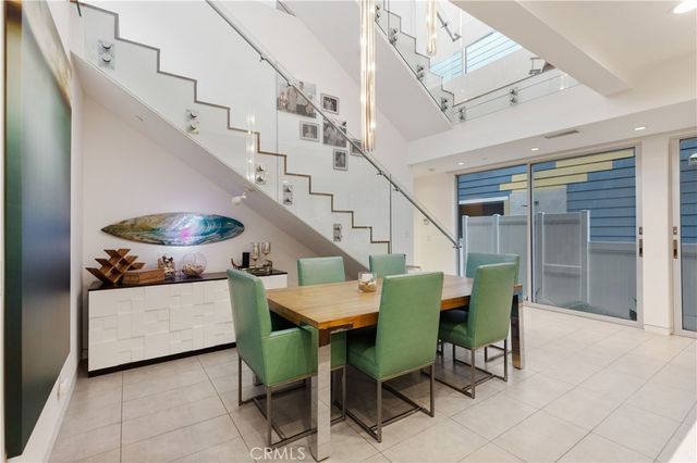 44 61st Place, Long Beach, CA 90803