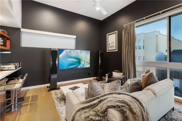 44 61st Place, Long Beach, CA 90803